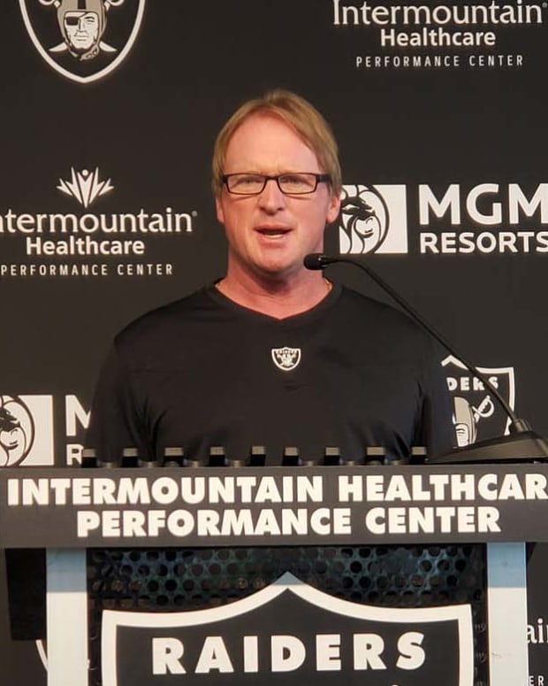 Jon Gruden 101121